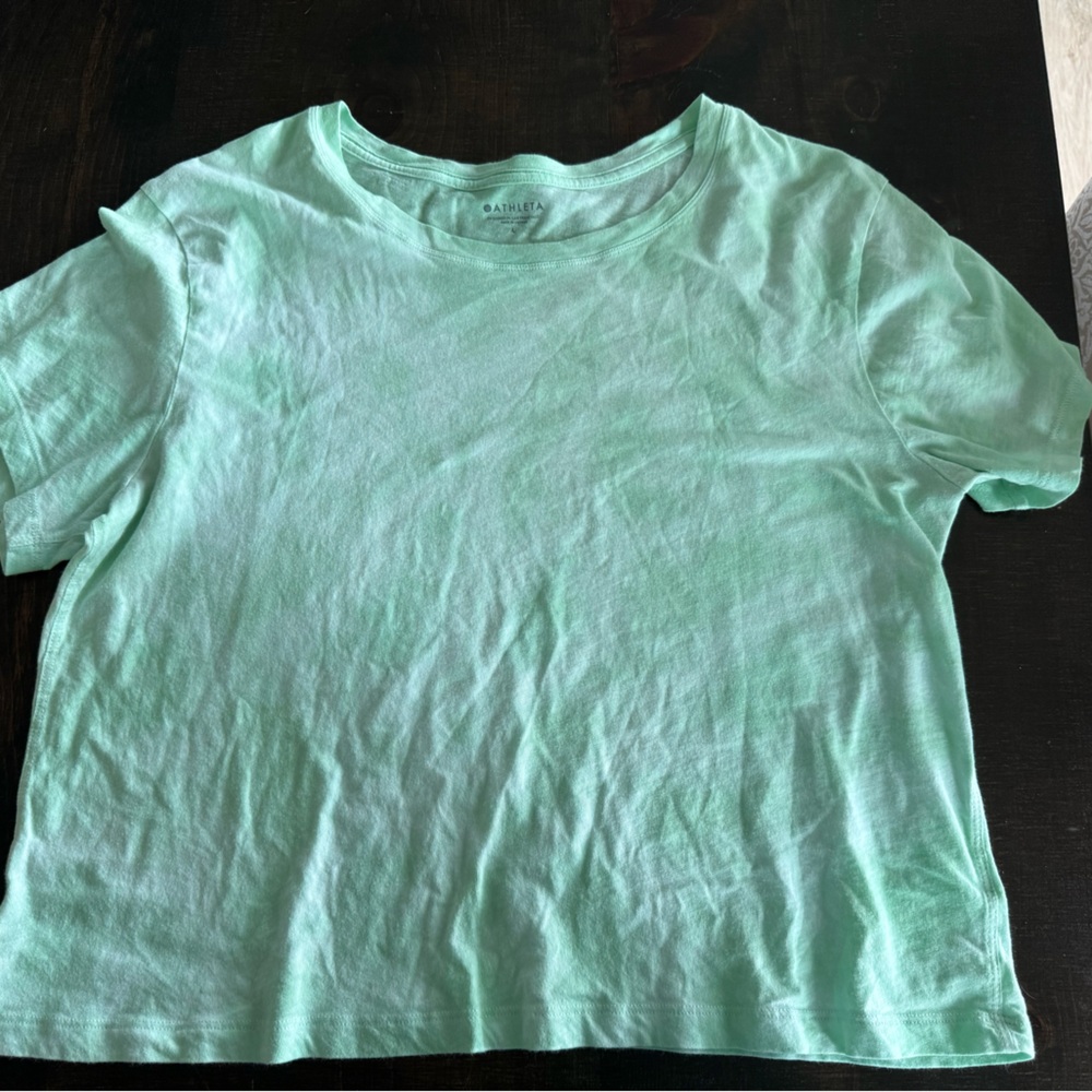 Athleta crop t-shirt size large